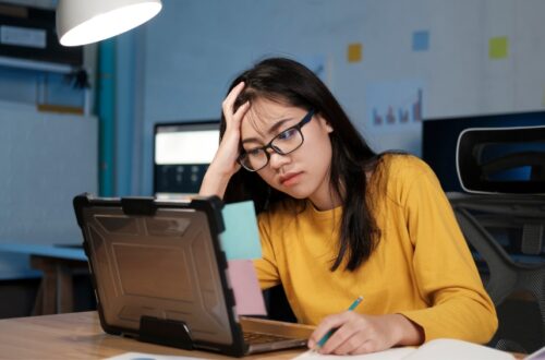 Stres Kerja Bikin Susah Tidur? Cek Efek Gut-Brain Axis Susu Kefir!